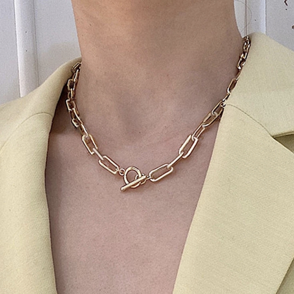 Minimalist Box Chain Toggle Gold Choker Necklace